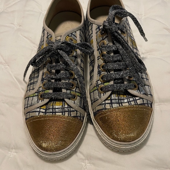 CHANEL Metallic Tweed  SNEAKERS Lace up size 38 - Picture 2 of 7